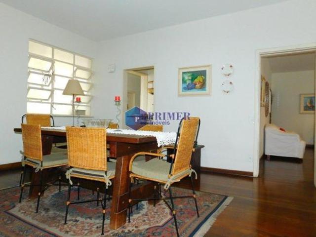 Apartamento à venda no Centro