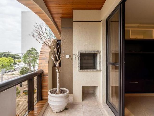 Apartamento à venda no Centro Cívico ARYA1