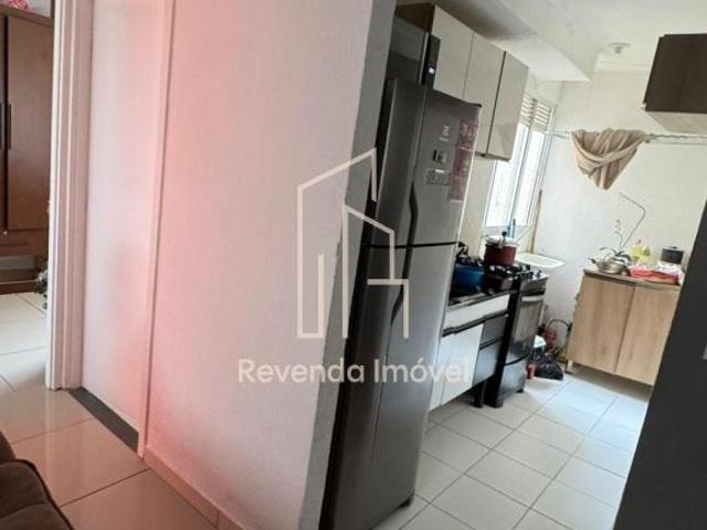Apartamento à venda no Centro de Cotia SP: 2 quartos, 1 sala, 1 banheiro, 1 vaga de garagem. Agende