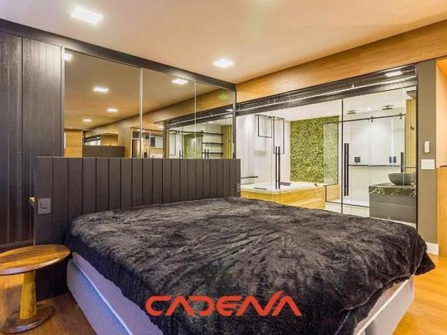 Apartamento à venda no Centro de Curitiba