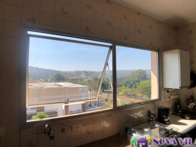 Apartamento à venda no Centro de Jaguariúna SP: 3 quartos, 1 suíte, 3 salas, 2 banheiros, vaga de ga