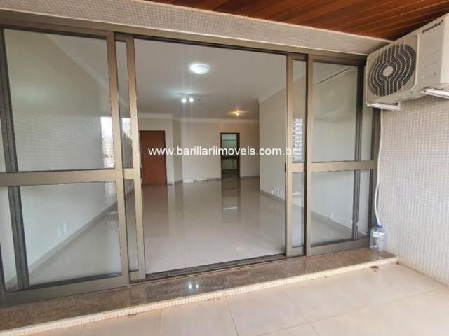 Apartamento à venda no Centro de Ribeirão Preto SP: 3 quartos, suíte, 2 salas, 3 banheiros, 2 vagas