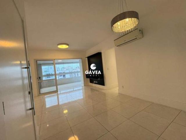 Apartamento à venda no Centro de São Vicente 139 m² com varanda gourmet e lazer completo