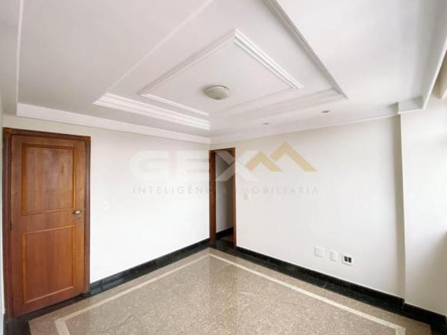 Apartamento à Venda no Centro em Divinópolis MG