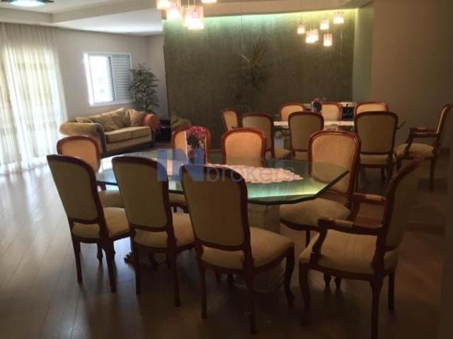 Apartamento à venda no cond. New Garden Residence com 122m2, 3 suítes, 3 vagas e depósito, no Jardim