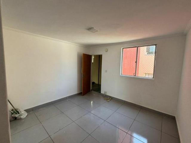 Apartamento à venda no condomínio Cecília Peri, em Mog