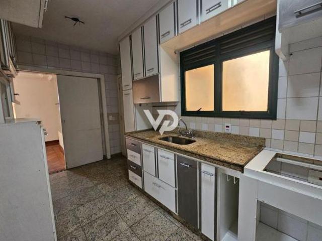 Apartamento à venda no Condomínio Classic Alphaville