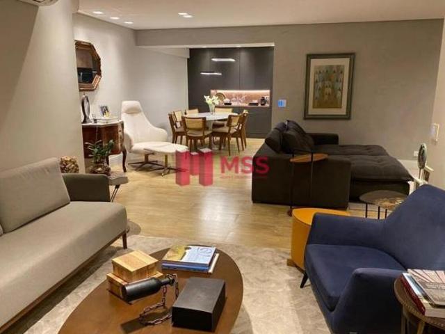 Apartamento à Venda no Condomínio Edifício Maison Louvre, Moema São Paulo