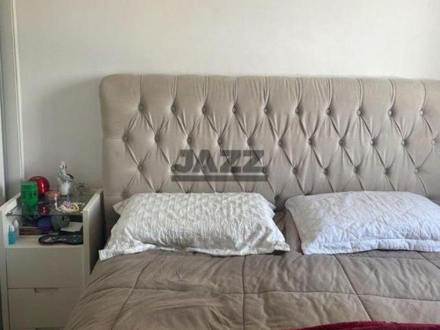 Apartamento à Venda no Edifício Graúna | 2 Dormitórios | 66 m²