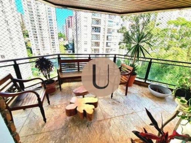 Apartamento a venda no Forest Hills