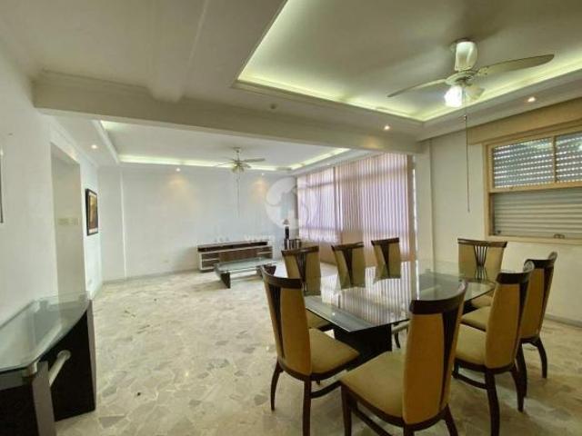 Apartamento à venda no Gonzaga 140 m² 2 Dormitórios 1 Suíte próximo à praia