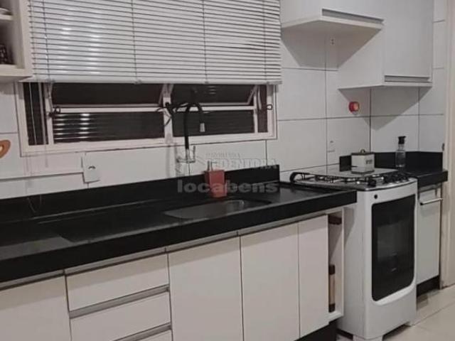 Apartamento a venda no Higienópolis com 02 quartos com móveis planejados