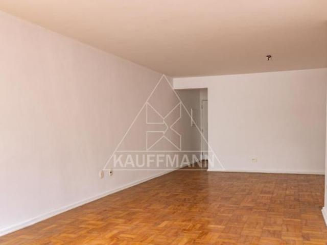 Apartamento à Venda no Itaim Bibi 1 Suíte, 3 Quartos, 1 Vaga e 122m² A.U