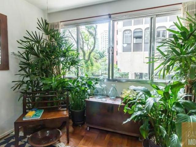Apartamento à venda no Itaim Bibi, São Paulo SP: 2 quartos, 1 sala, 1 banheiro, 1 vaga. Aproveite!