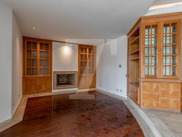 Apartamento à venda no Itaim com 253 m²!