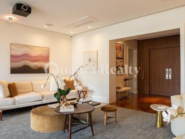 Apartamento à venda no Jardim Europa