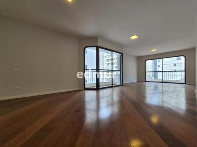 Apartamento à venda no Jardim Paulista