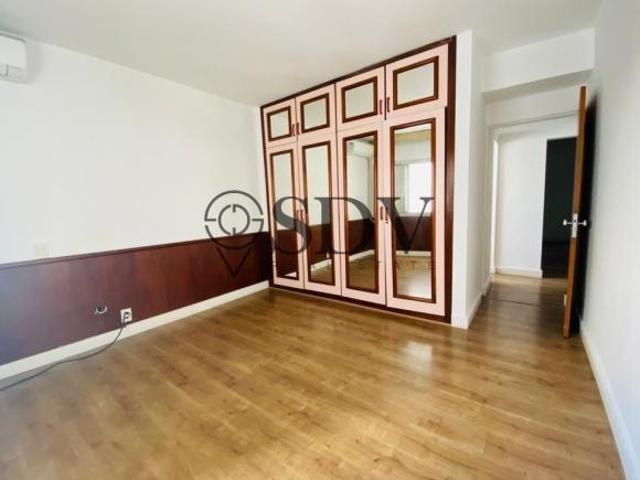 Apartamento à venda no Jardim Paulista com 2 vagas e perto do Dante Alighieri