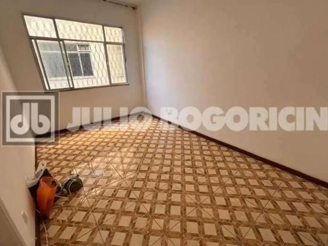 Apartamento a venda no Largo da Abolição 2 quartos Dependência completa