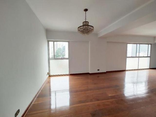 Apartamento à venda no Paraíso