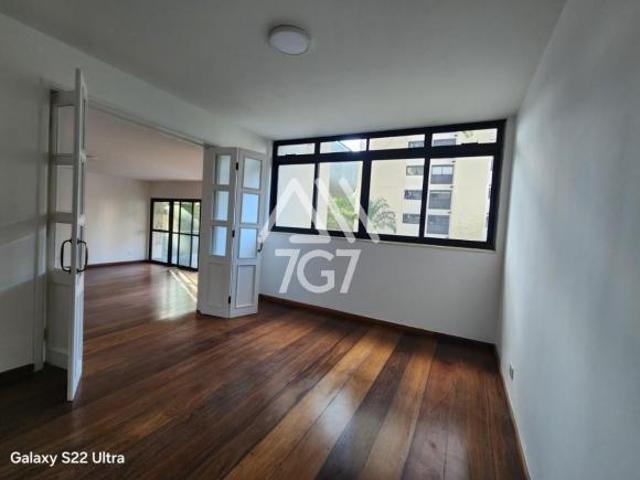 APARTAMENTO À VENDA NO REAL PARQUE 240m², 3 suítes, 3 vagas, Imperdível!