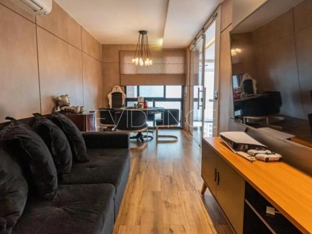 Apartamento à venda no Tatuapé com pé direito duplo, 176 m² com varanda gourmet