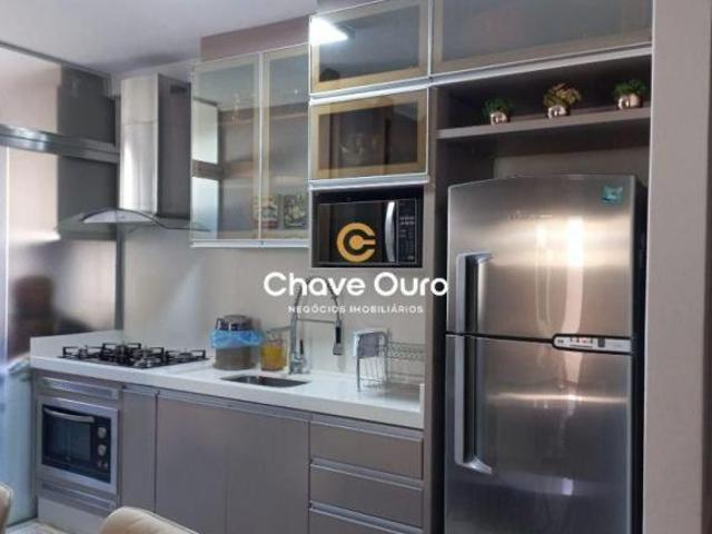 Apartamento à venda no Universitário