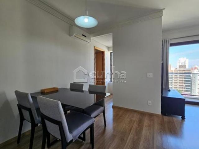 Apartamento à venda ou locação em Campinas SP, no Cambuí: 1 quarto, 1 suíte, 2 salas, 2 banheiros, 1