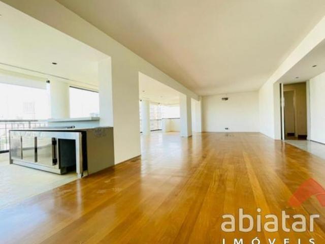 Apartamento à venda ou locação em Perdizes/Sumaré São Paulo/SP 215m² 3 suítes 4 vagas
