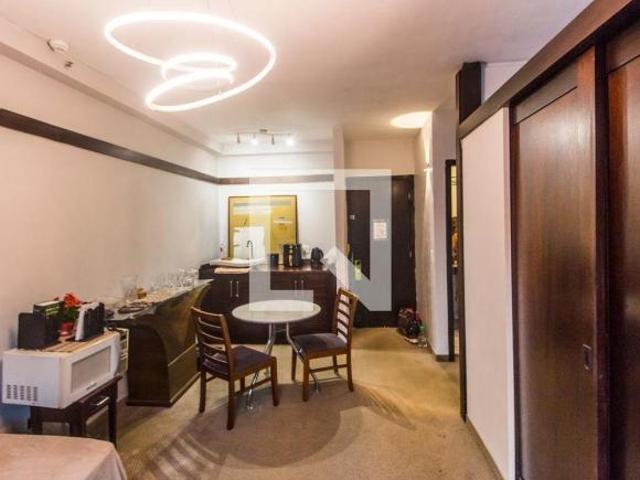 Apartamento à Venda Alphaville, 1 Quarto, 39 m2