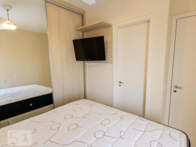 Apartamento à Venda Barra Funda, 2 Quartos, 70 m2