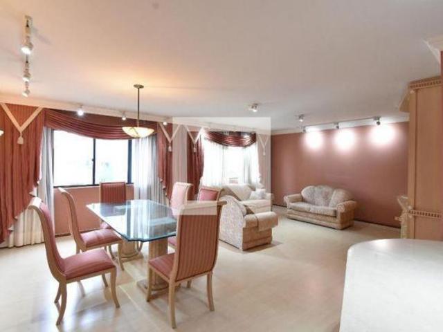 Apartamento à Venda Centro, 4 Quartos, 200 m² Curitiba