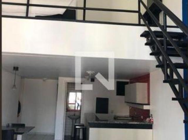 Apartamento à Venda Centro, 1 Quarto, 61 m² Curitiba
