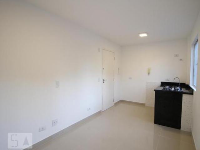 Apartamento à Venda Centro, 1 Quarto, 18 m² Curitiba