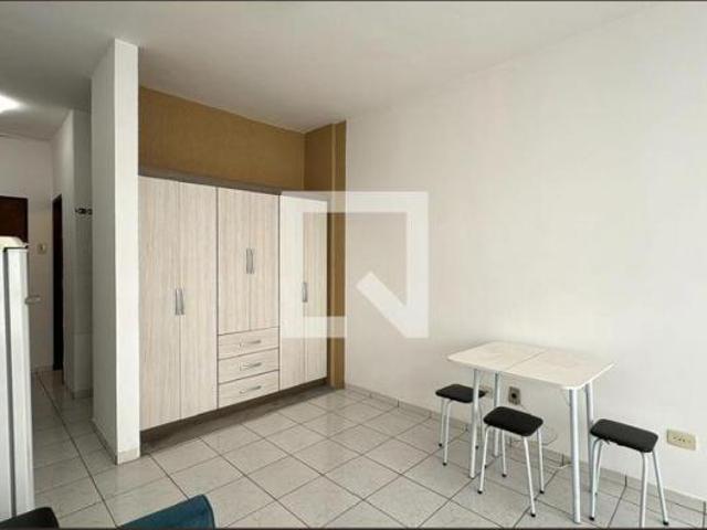 Apartamento à Venda Centro, 1 Quarto, 28 m² Curitiba