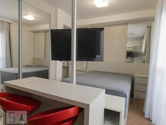 Apartamento à Venda Centro, 1 Quarto, 34 m² Curitiba