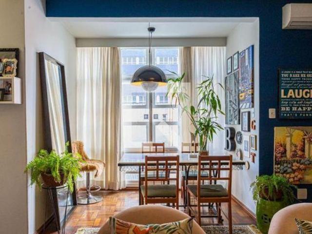 Apartamento à Venda Centro, 2 Quartos, 110 m2