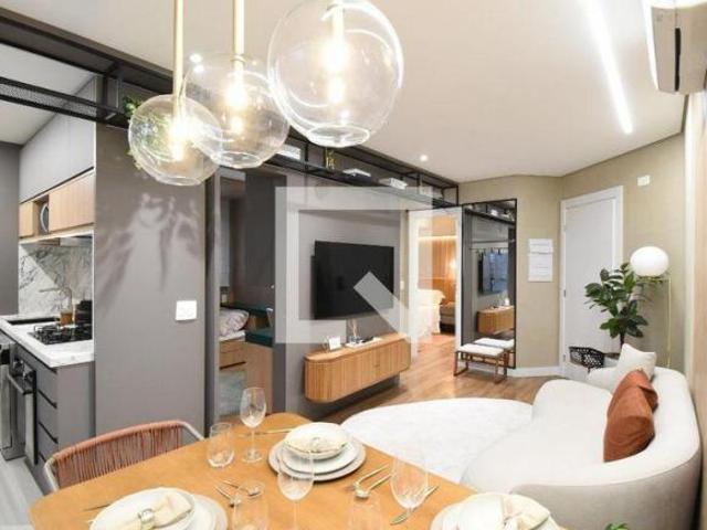 Apartamento à Venda Centro, 2 Quartos, 50 m² Curitiba