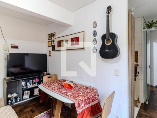 Apartamento à Venda Centro, 2 Quartos, 52 m2