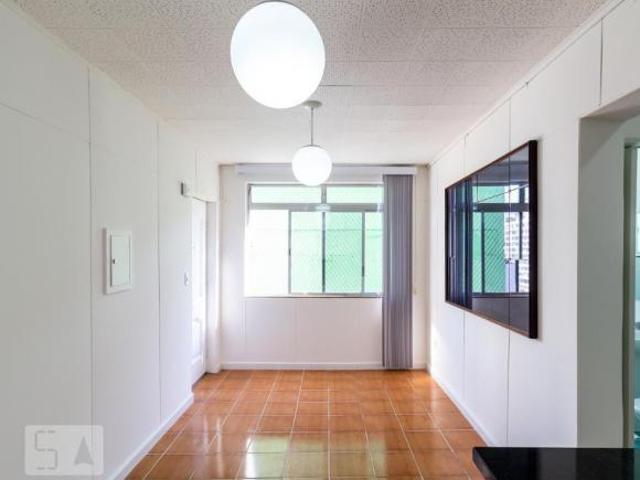 Apartamento à Venda Centro, 2 Quartos, 63 m2