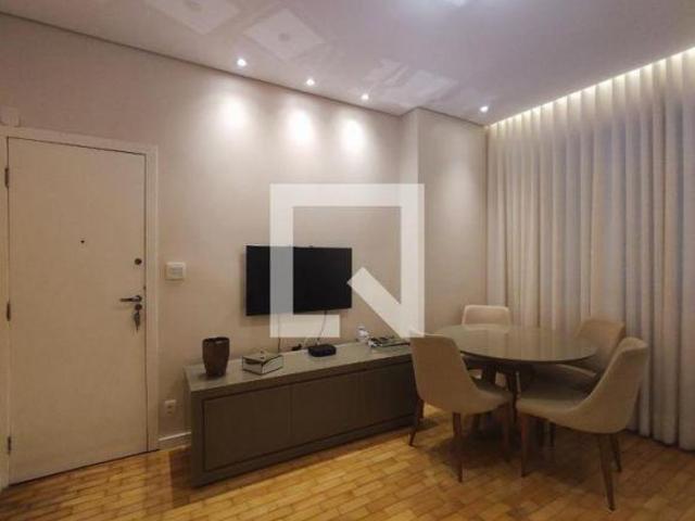 Apartamento à Venda Centro, 2 Quartos, 75 m2