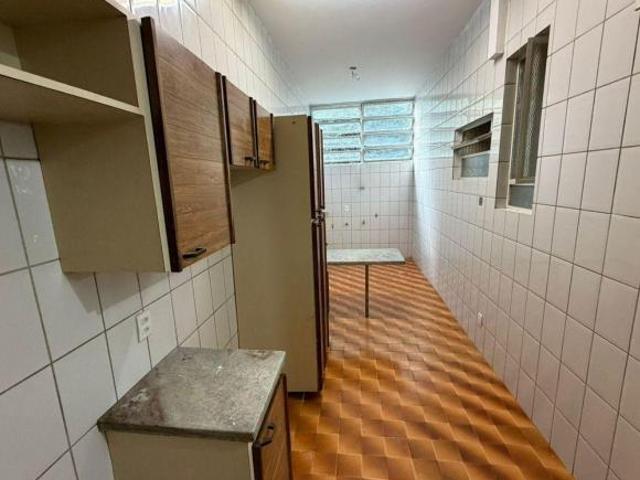 Apartamento à Venda Centro, 2 Quartos, 76 m2