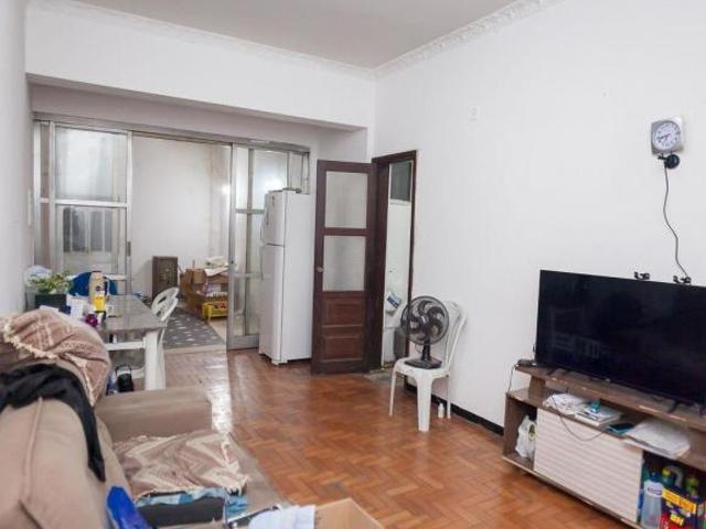 Apartamento à Venda Centro, 2 Quartos, 76 m2