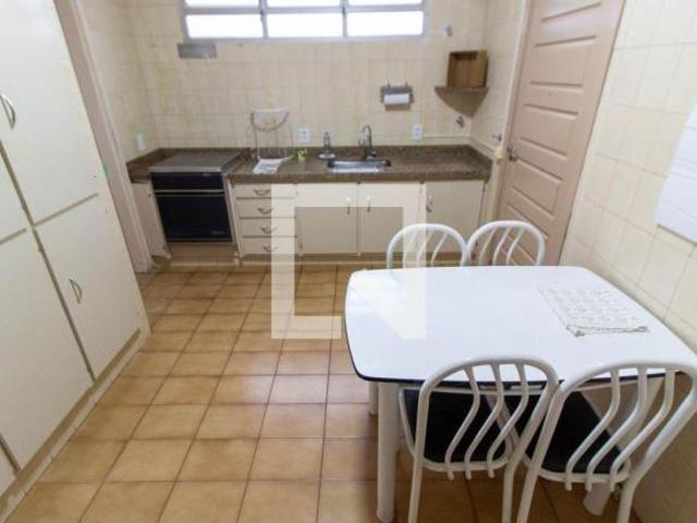 Apartamento à Venda Centro, 2 Quartos, 90 m2