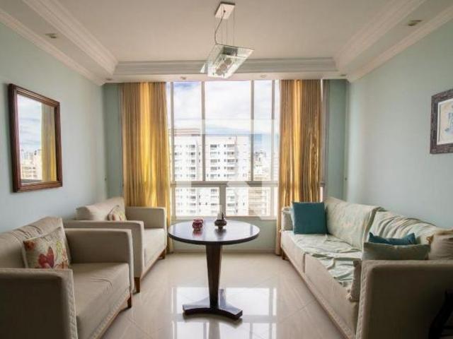 Apartamento à Venda Centro, 3 Quartos, 175 m2
