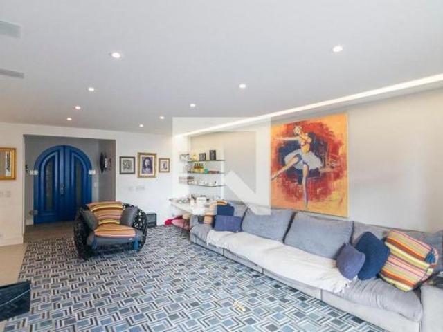 Apartamento à Venda Centro, 3 Quartos, 200 m2