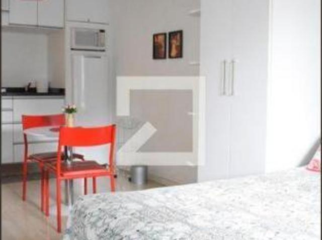 Apartamento à Venda Centro Cívico, 1 Quarto, 24 m² Curitiba