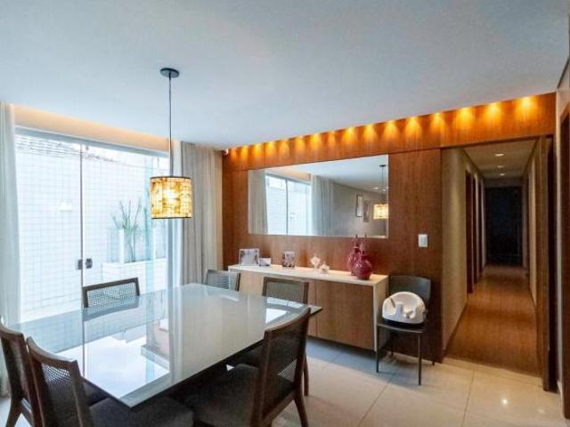 Apartamento à Venda Colégio Batista, 4 Quartos, 260 m2