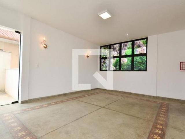 Apartamento à Venda Colégio Batista, 2 Quartos, 170 m2