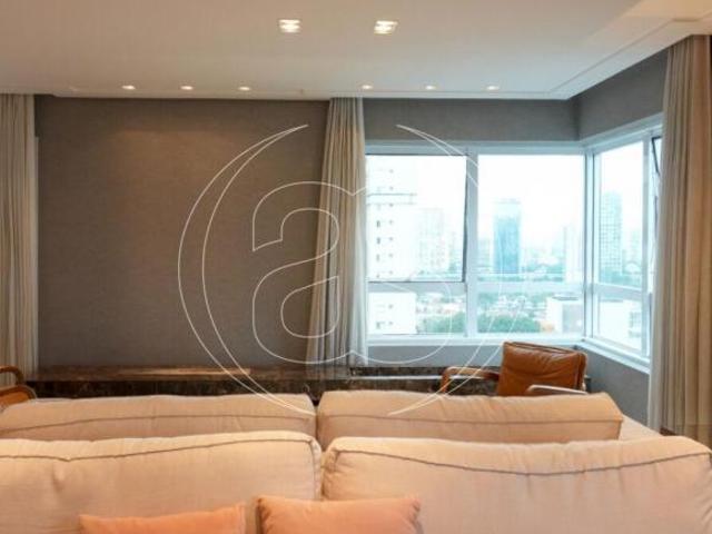 Apartamento a venda com 4 dormitórios e 3 vagas